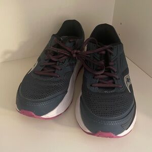 Women's Saucony Echelon 8